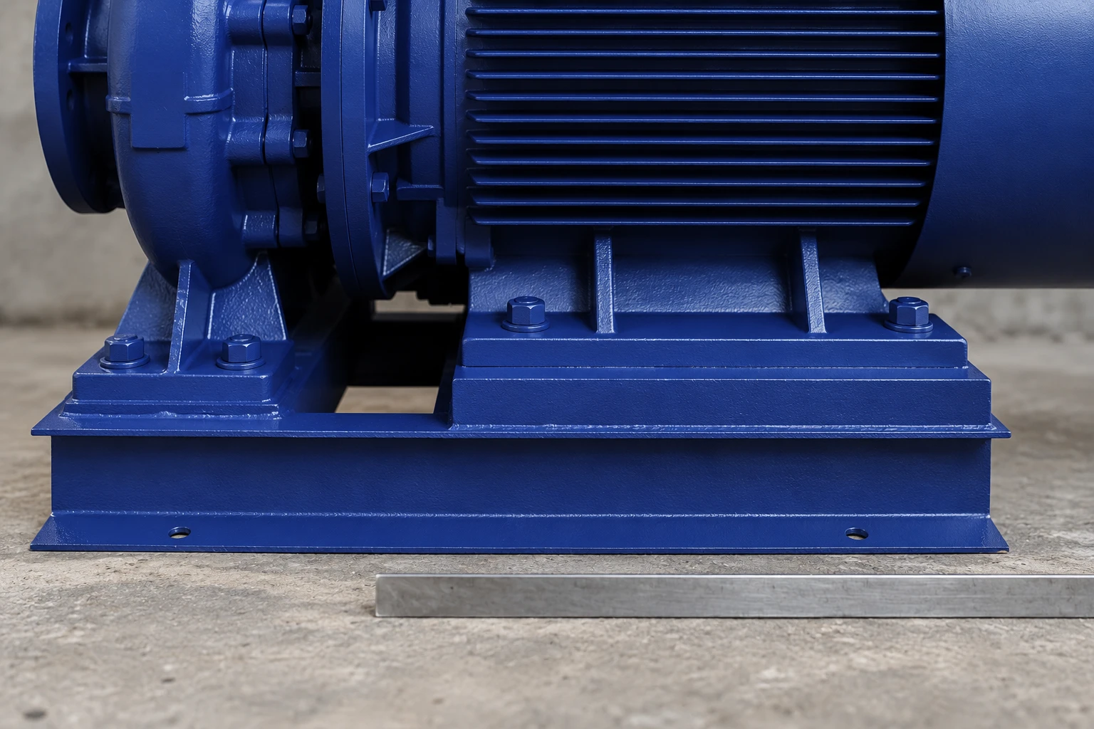 Exterior motor feet and base of the reference ISW pump